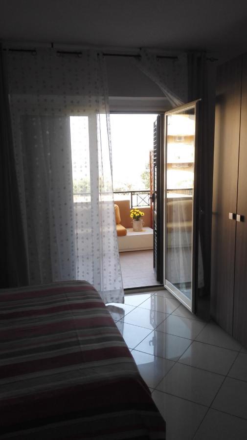 B&B I Girasoli Soverato Marina Exterior foto